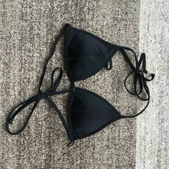 PINK Reversible Black and Patterned Bikini Top - Picture 1 of 4